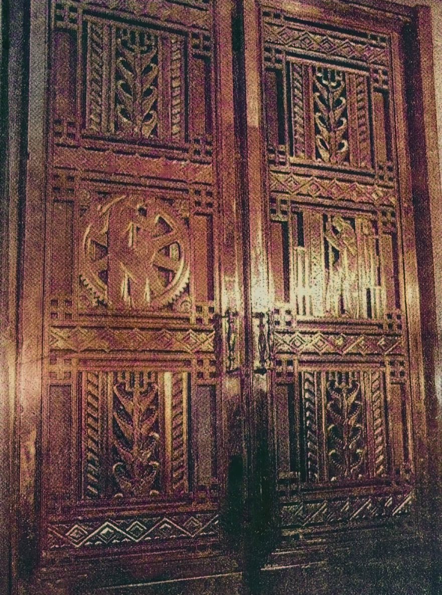 Bronze doors created by Iannelli, and installed on the west facing side of City Hall. (Colorized 2022)